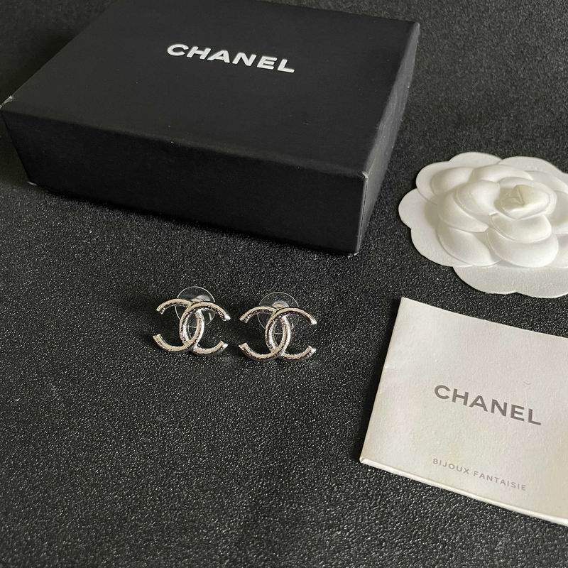 Chanel Earring 03yxs673